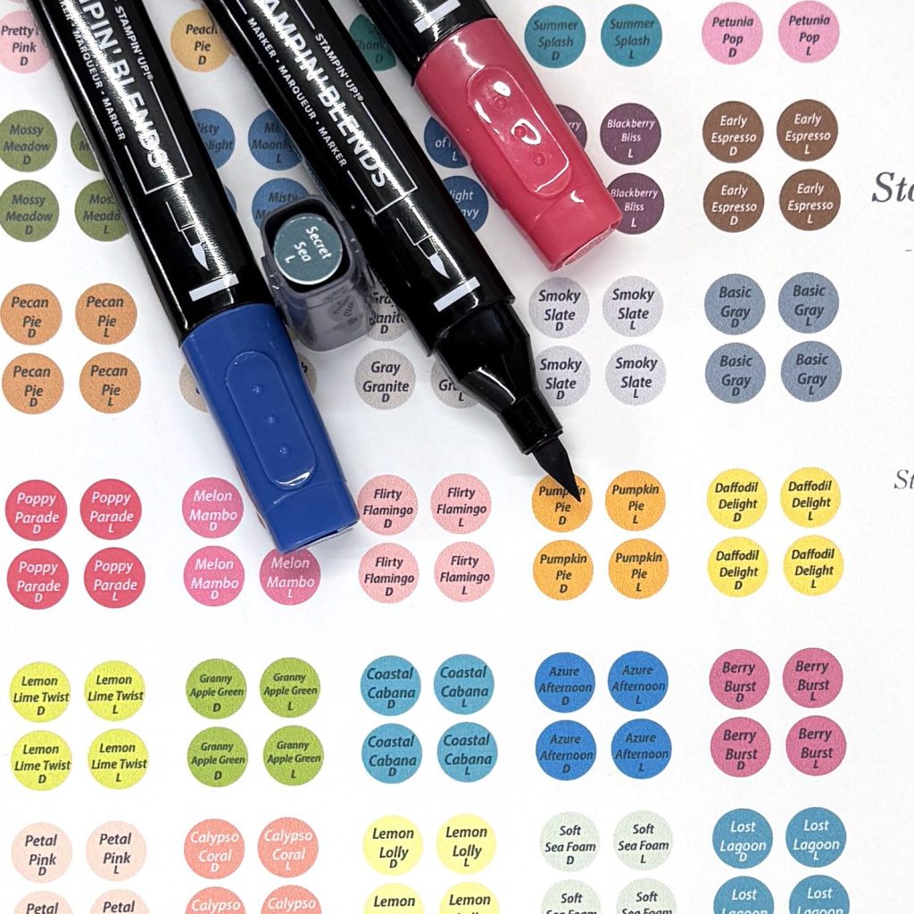 Markers with labels in various colors
